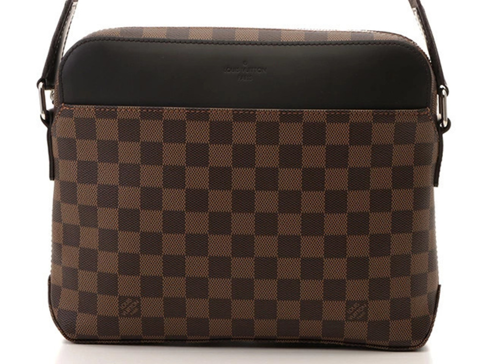 LOUIS VUITTON Jake Messenger Shoulder Bag Damier